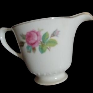 VINTAGE HOMER LAUGHLIN Creamer Sauce Dish 1953 French Country, Shabby Chic, Farm